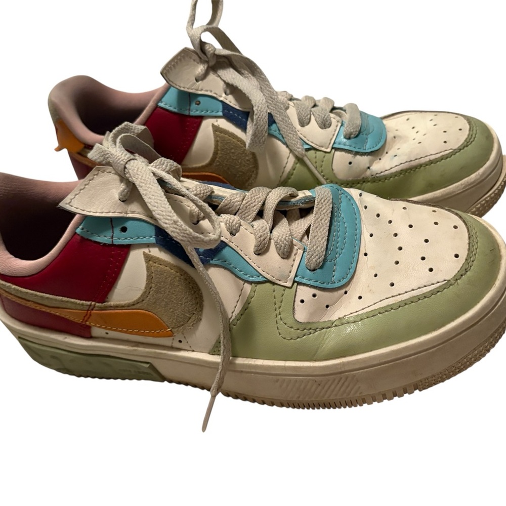 Woman’s Size 9 Nike Air Force 1 Fontanka